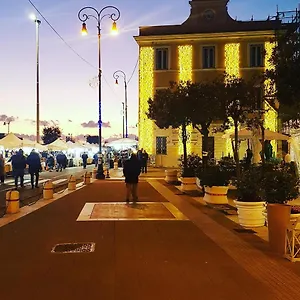https://la-dimora-del-borgo-fiumicino.it-romehotels.com