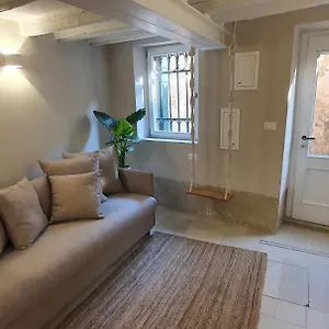 https://dimore-del-borgo-antico-corte-da-lezze.hotelslidodijesolo.com