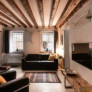 Boutique House Apartment