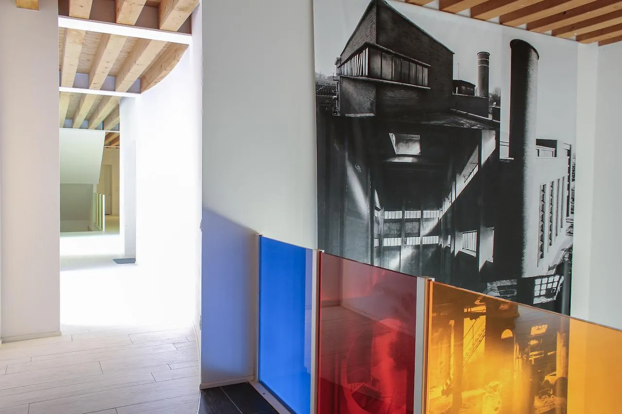 Centrale Mazzoni 15 Venice Apartment
